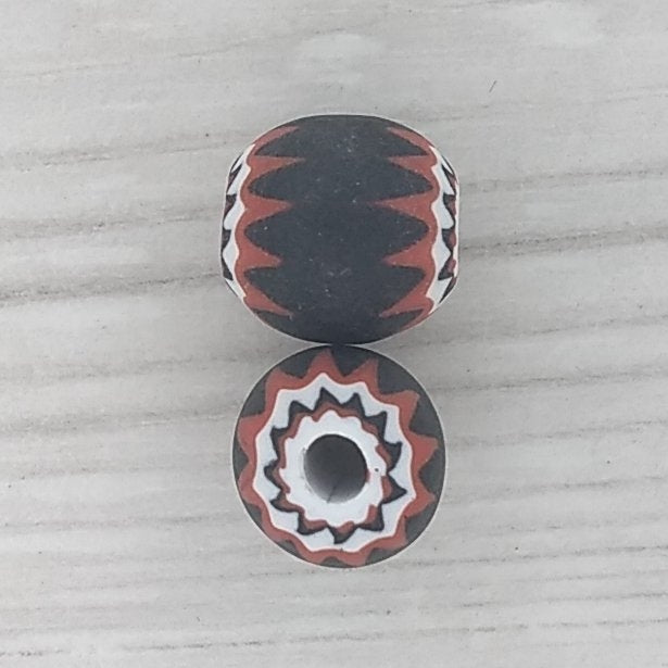 11mm Venetian chevron bead in Black and Red with 6 layers (1940s)