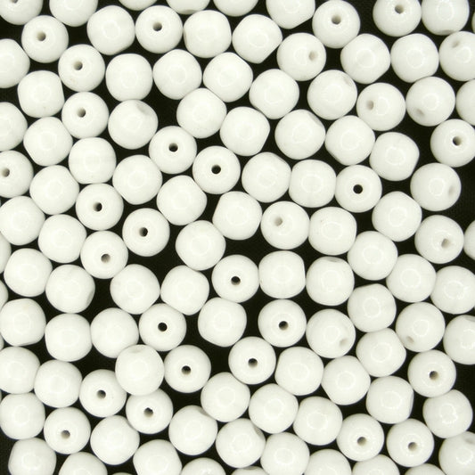 50 x 5mm round beads in White