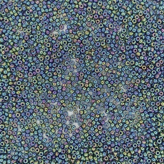 1952 - 10g Size 11/0 Miyuki seed beads in Emerald Iris