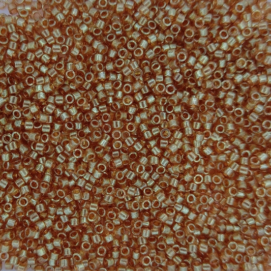 DB0121 - 1g Size 11/0 delicas in Apricot Topaz Gold Lustre