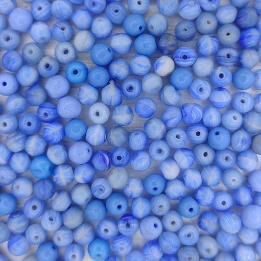 40 x 5mm round beads in Blue Marble (vintage)