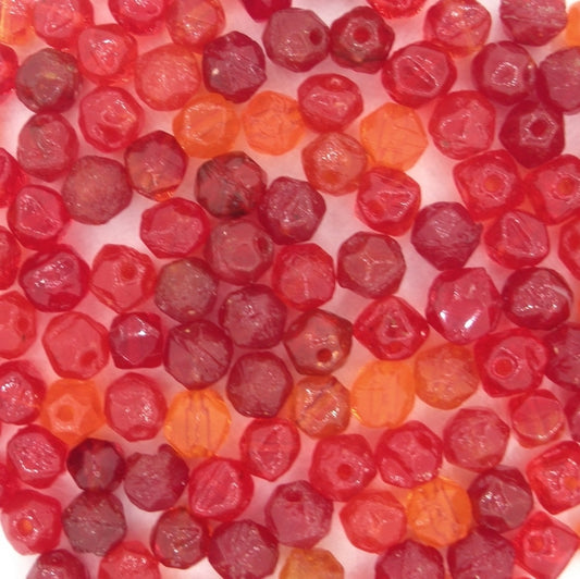 mix of 20 x 4-5mm faceted beads in Red (1920s)