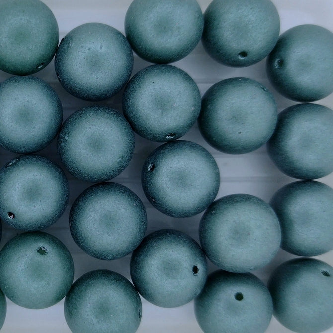 10 x 11mm round pearls in 70055 Green