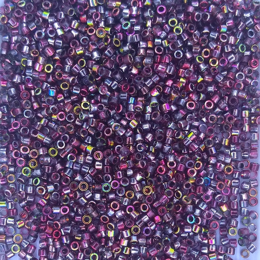 DB2207 - 1g Size 11/0 delicas in Magic Wine