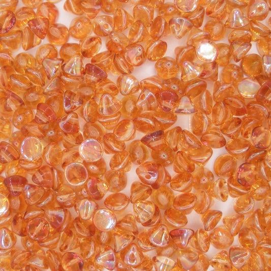 25 x Button beads in Crystal Apricot Medium