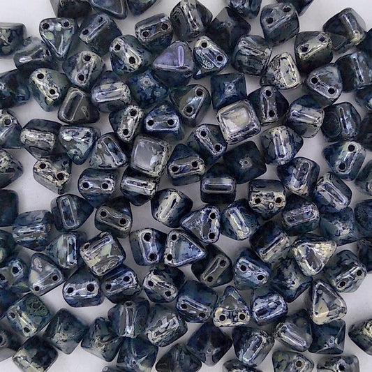 10 x 6mm pyramids in Black Picasso