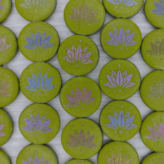 8 x 17mm etched disc beads in Pear Green with laser etched Lily Pad