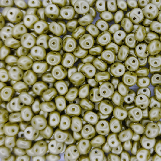 5g x 4mm Es-o beads in Pastel Lime