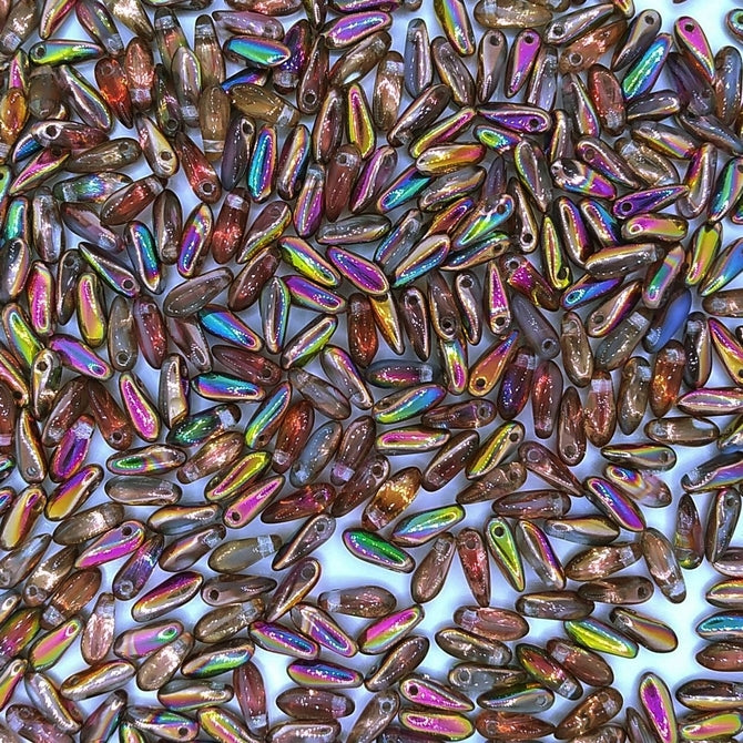 25 x mini daggers in Crystal Sliperit (3x8mm)