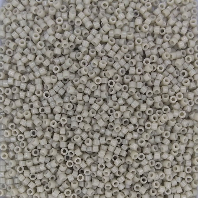 DB2363 - 5g Size 11/0 delicas in Duracoat Opaque Oyster