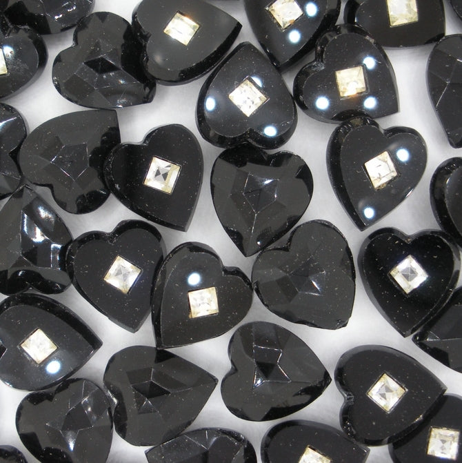 Cab82 - 11x12mm heart cabochon in Black with a crystal (Vintage)