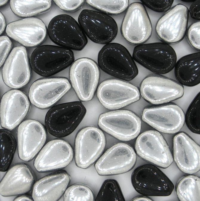 20 x flat drops in Silver/Black (11x8mm)