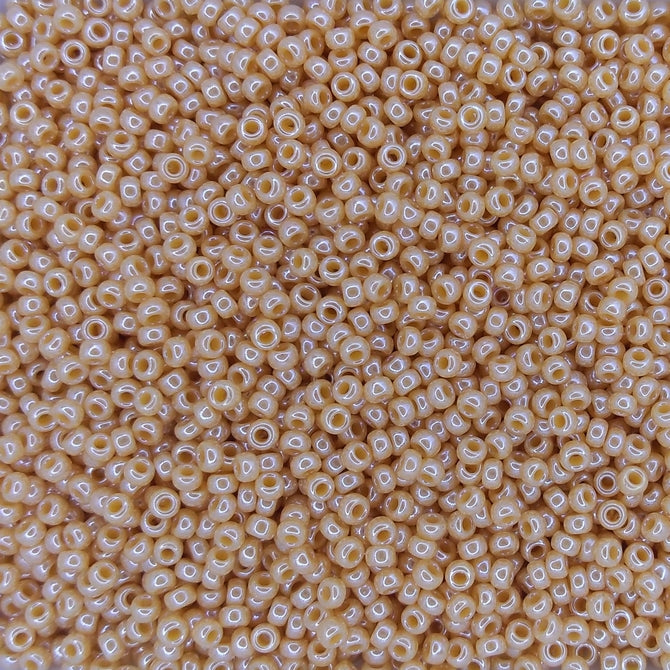 0442 - 10g Size 11/0 Miyuki seed beads in Opaque Dark Cream Lustre