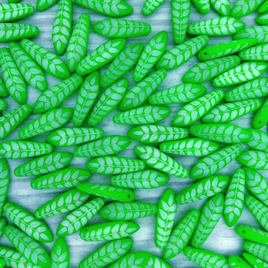 10 x daggers in Neon Green with laser etched Ears of Corn (5x16mm)