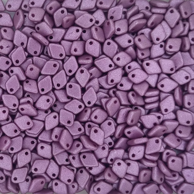 5g Dragon Scale beads in Metallic Lilac