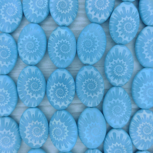 6 x oval beads in Light Blue with laser etched shell (19x14mm)