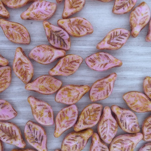 15 x Bay leaves in Opaque Pink Picasso (12x6mm)