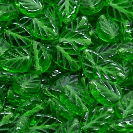 15 x Mint leaves in Light Emerald (10x8mm)