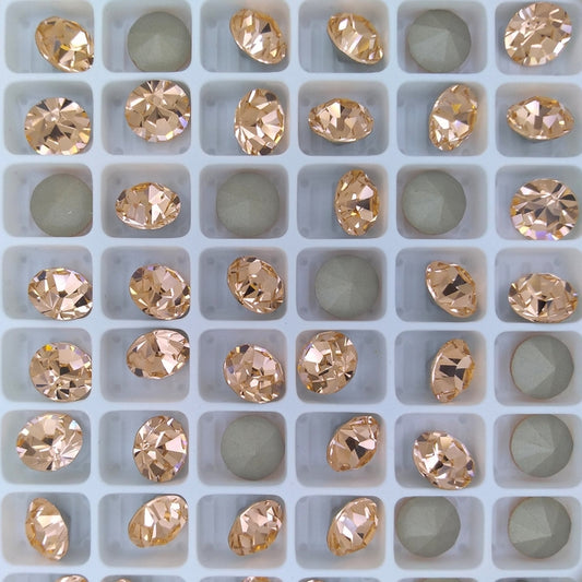 SS39 or 8.3mm Chaton Maxima in Light Peach (Preciosa)