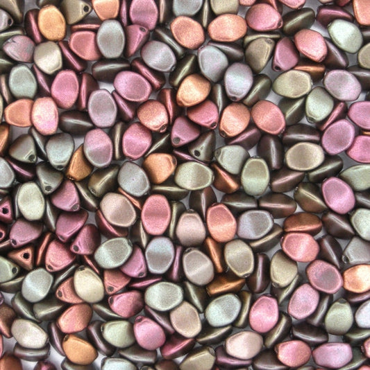 50 x pinch beads in Purple Iris/Gold