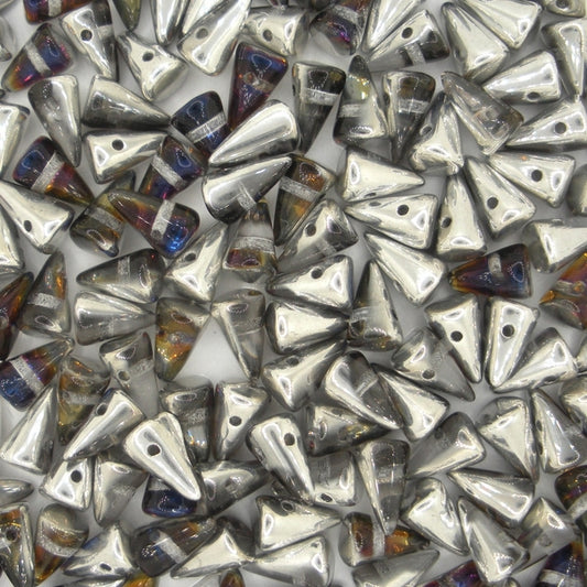 10 x small spikes in Crystal Bermuda (5x8mm)