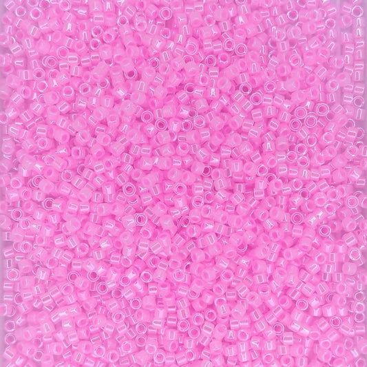 DB0245 - 1g Size 11/0 delicas in Cotton Candy Pink Ceylon