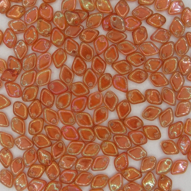 5g Dragon scale beads in Crystal Apricot Medium