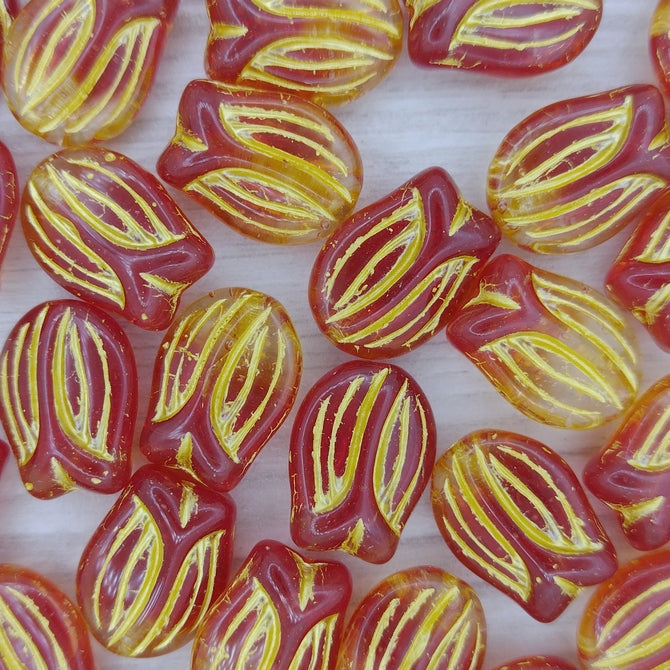 5 x Tulip flowers in Red and Yellow (16x11mm)