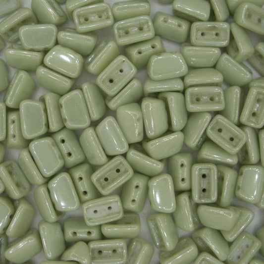 25 x Roofy beads in Alabaster/Green Lustre