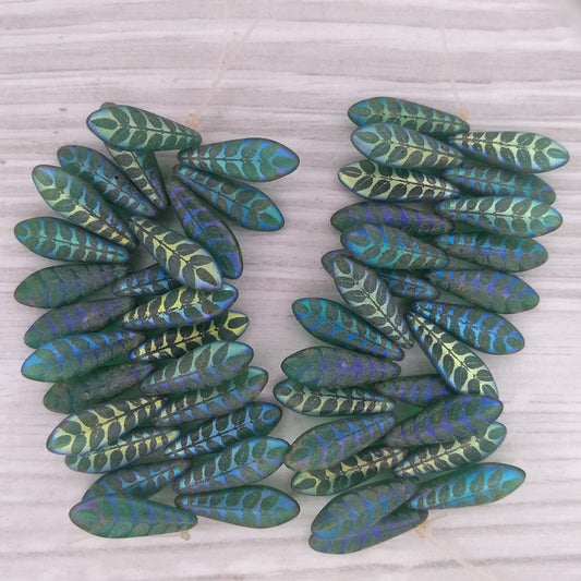 25 x Laser etched daggers in Matt Emerald with Ears of Corn (5x16mm)