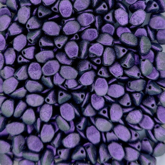 50 x pinch beads in Polychrome Aqua Orchid (3x5mm)