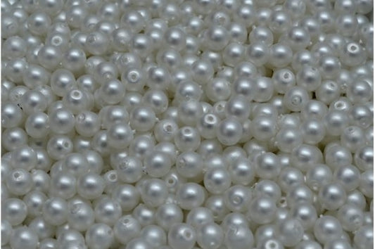 50 x 4mm round pearls in Matt White