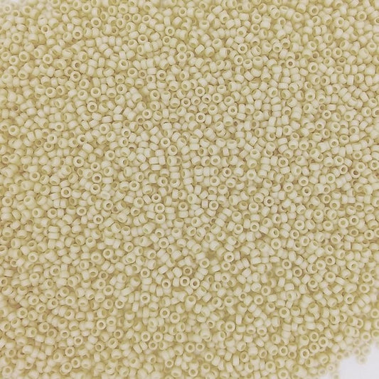 0492FR - 5g Size 15/0 Miyuki seed beads in Matt Opaque Dark Cream AB