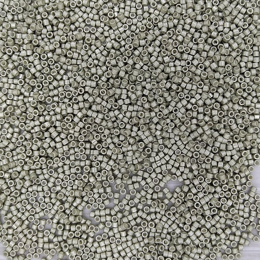 DB1181 - 5g Size 11/0 delicas in Galvanised S/F Aloe